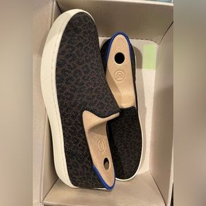 Rothy's The Original Espresso Spot Slip On Sneakers size 8